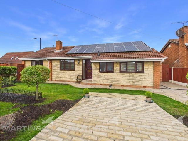 3 bedroom detached bungalow for sale