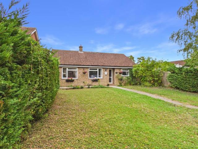 3 bedroom detached bungalow for sale