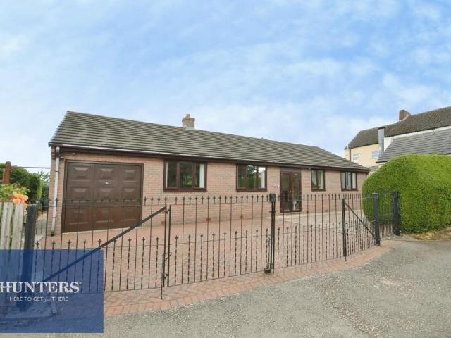 3 bedroom detached bungalow for sale