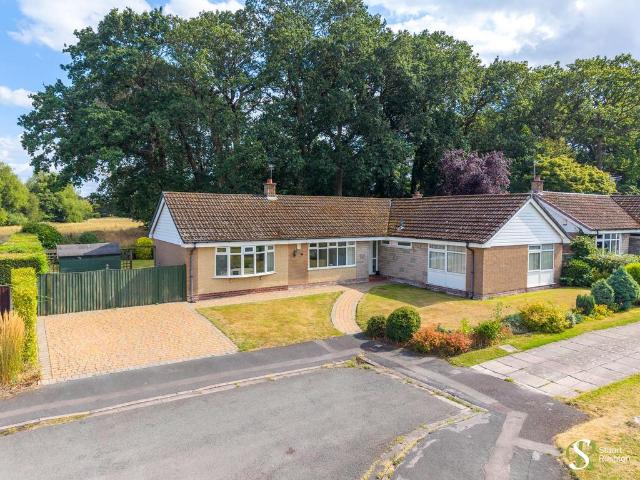 3 bedroom detached bungalow for sale