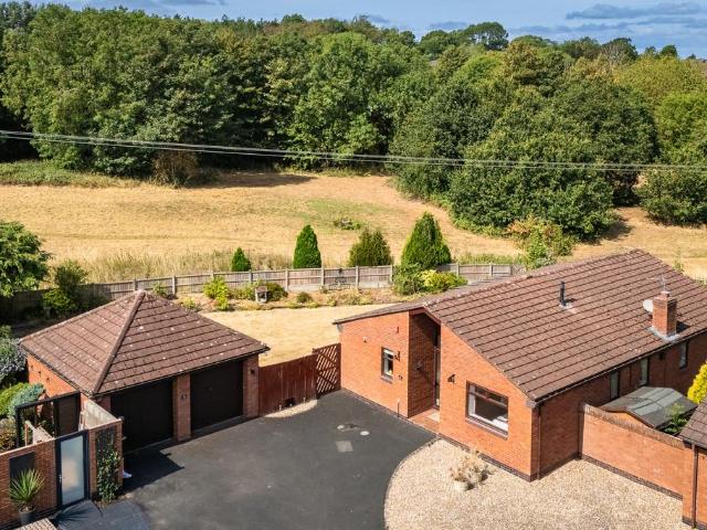 3 bedroom detached bungalow for sale