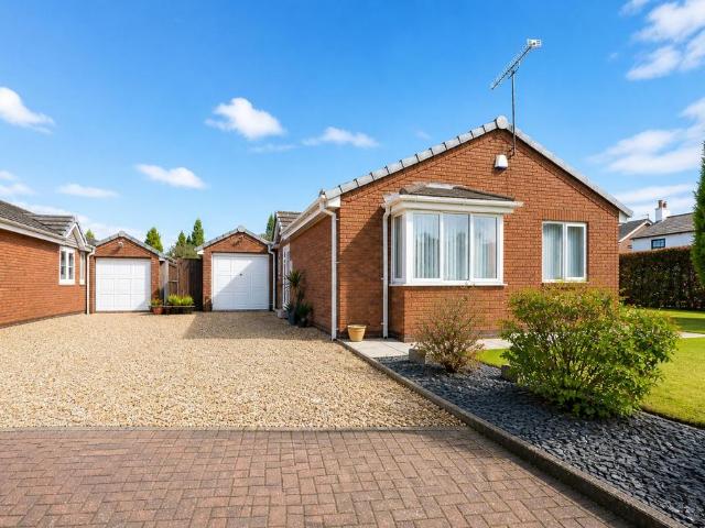 3 bedroom detached bungalow for sale