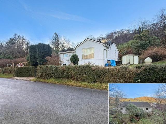 3 bedroom detached bungalow for sale