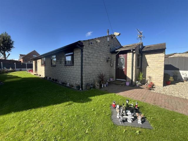 3 bedroom detached bungalow for sale