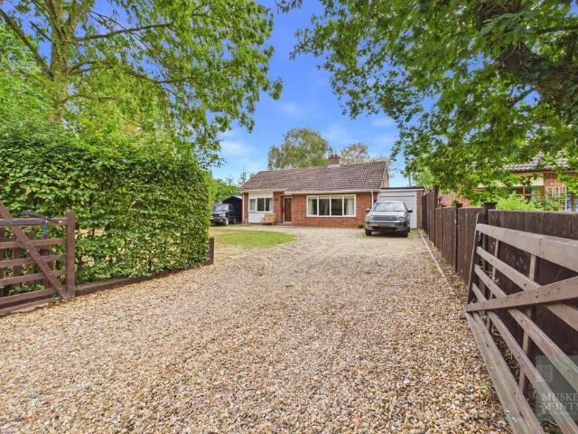 3 bedroom detached bungalow for sale