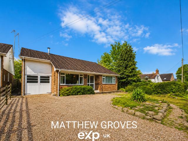 3 bedroom detached bungalow for sale