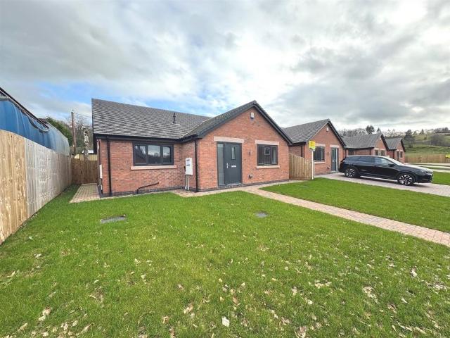3 bedroom detached bungalow for sale