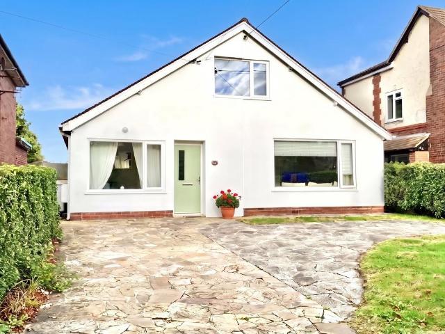 3 bedroom detached bungalow for sale