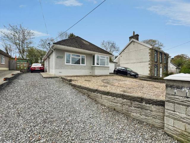 3 bedroom detached bungalow for sale