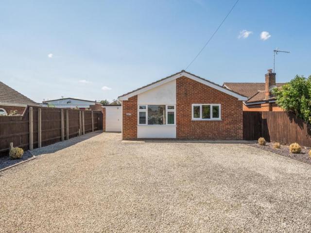 3 bedroom detached bungalow for sale