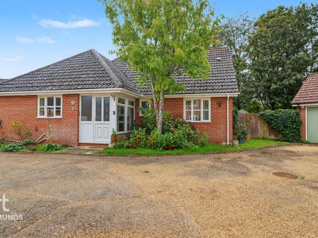 3 bedroom detached bungalow for sale