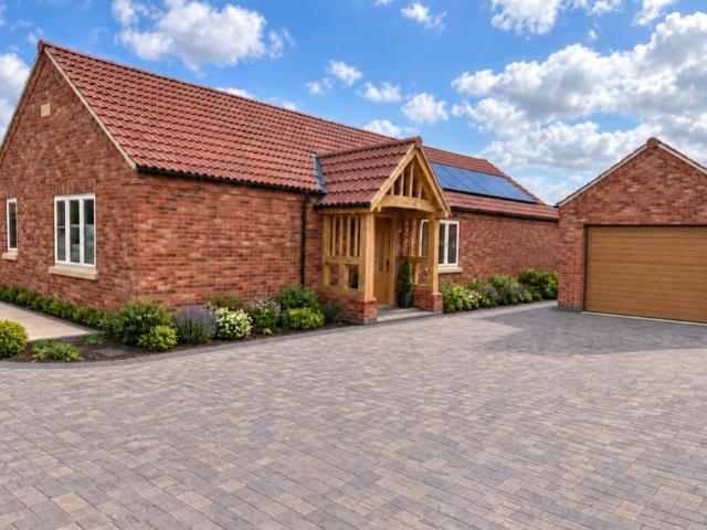 3 bedroom detached bungalow for sale