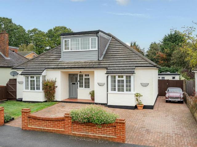3 bedroom detached bungalow for sale