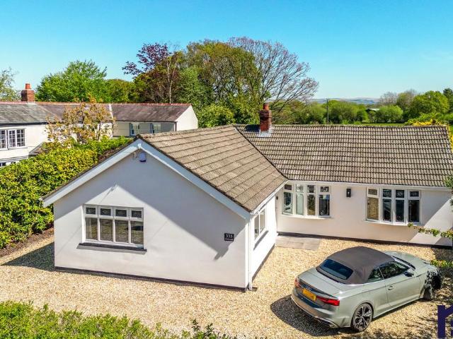 3 bedroom detached bungalow for sale