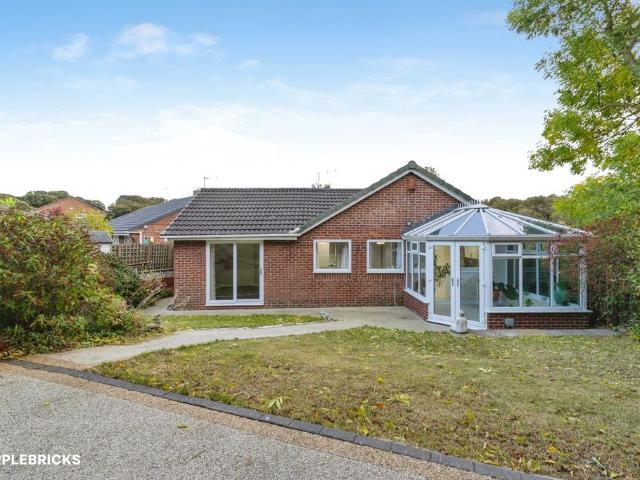 3 bedroom detached bungalow for sale