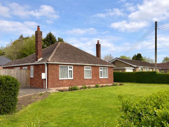 3 bedroom detached bungalow for sale