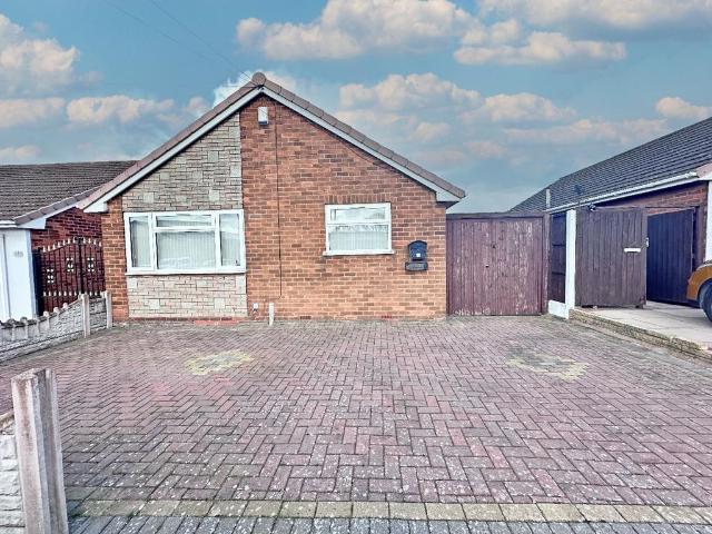 3 bedroom detached bungalow for sale