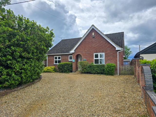 3 bedroom detached bungalow for sale