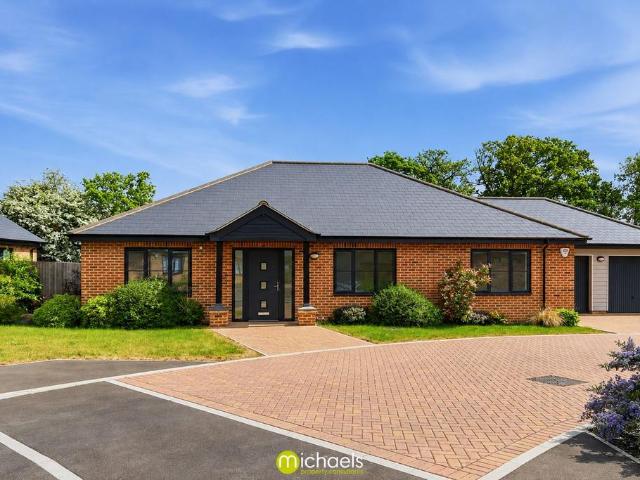 3 bedroom detached bungalow for sale