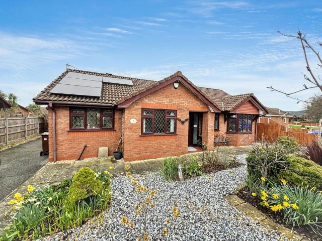 3 bedroom detached bungalow for sale