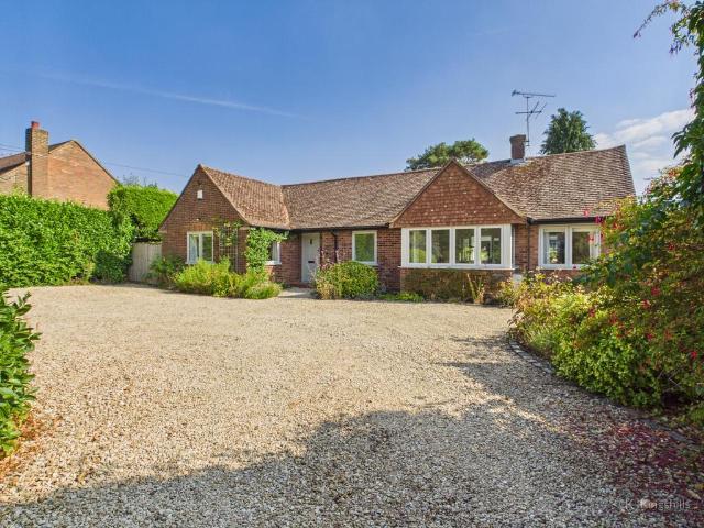 3 bedroom detached bungalow for sale