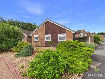 3 bedroom detached bungalow for sale
