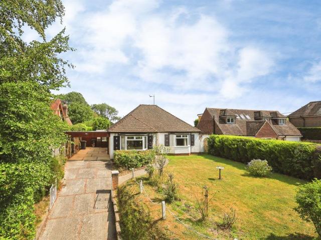 3 bedroom detached bungalow for sale
