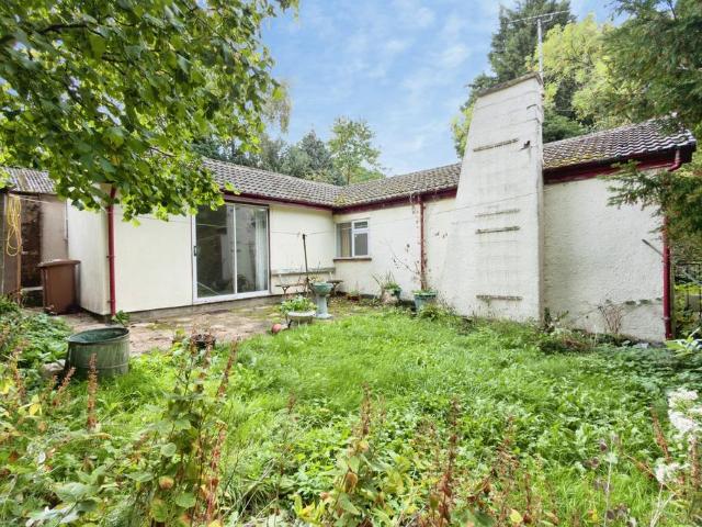3 bedroom detached bungalow for sale
