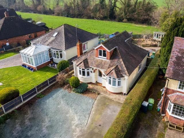 3 bedroom detached bungalow for sale