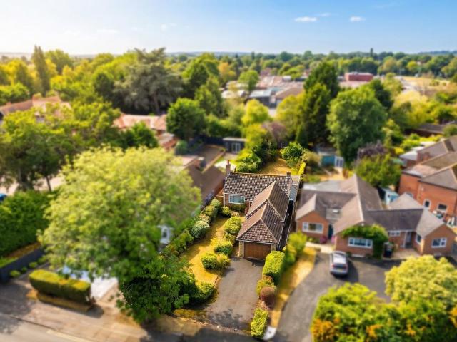 3 bedroom detached bungalow for sale