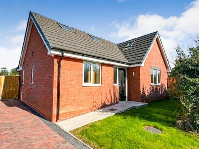 3 bedroom detached bungalow for sale