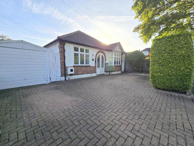 3 bedroom detached bungalow for sale