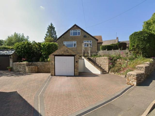 4 bedroom bungalow for sale