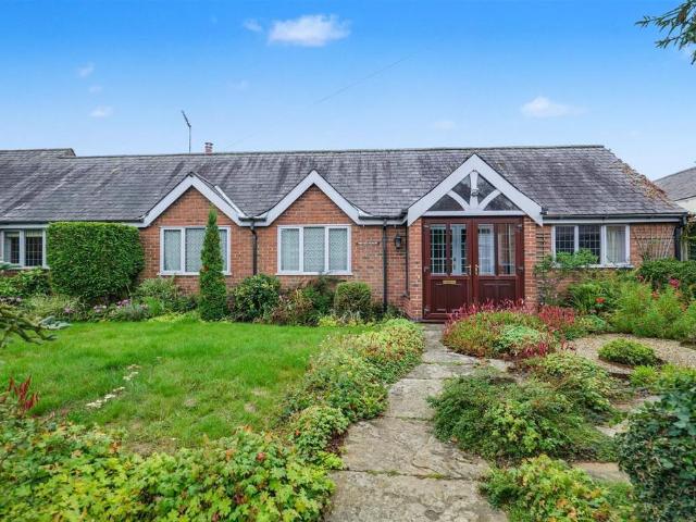 3 bedroom detached bungalow for sale