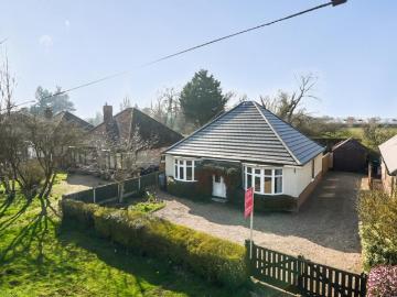 3 bedroom detached bungalow for sale