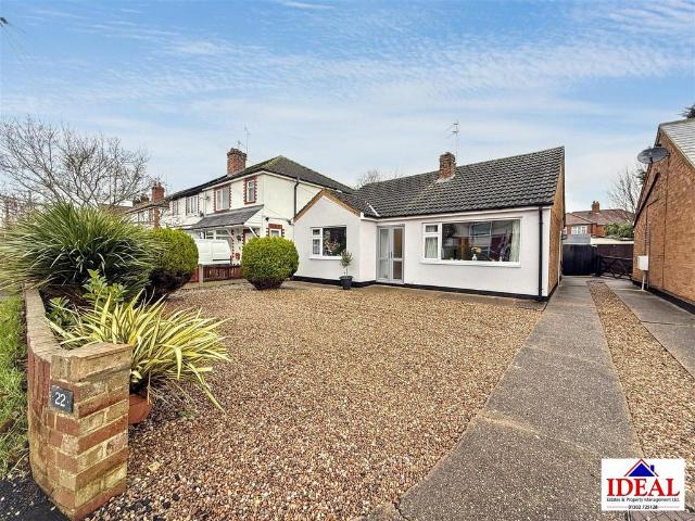 3 bedroom detached bungalow for sale