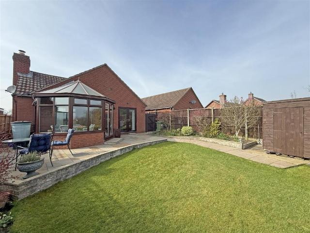3 bedroom detached bungalow for sale