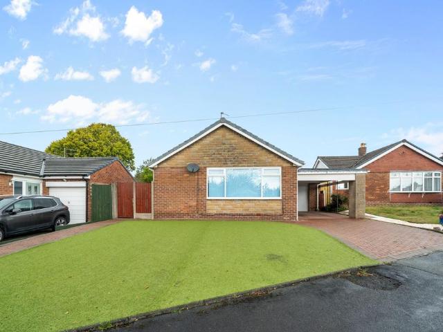 3 bedroom detached bungalow for sale