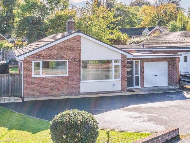 3 bedroom detached bungalow for sale