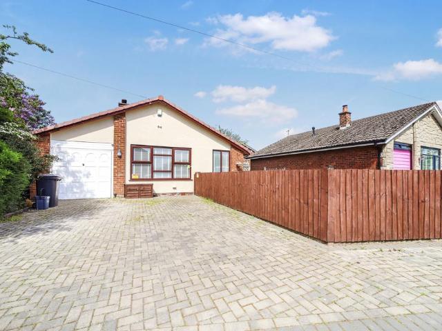 3 bedroom detached bungalow for sale