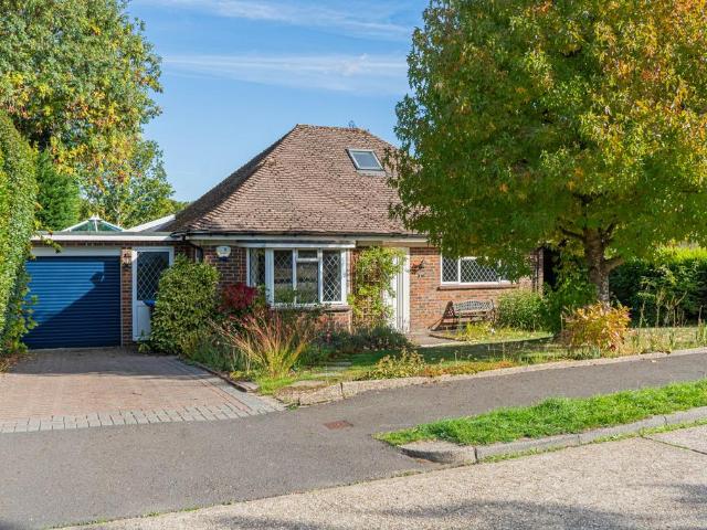 3 bedroom detached bungalow for sale