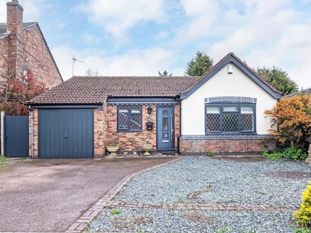 3 bedroom detached bungalow for sale