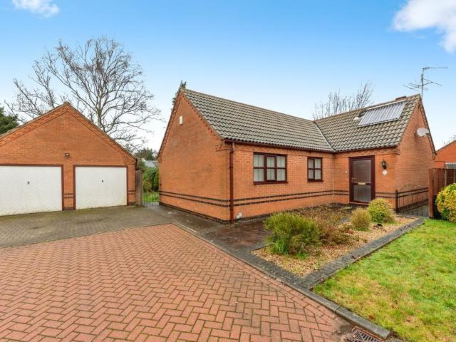 3 bedroom detached bungalow for sale