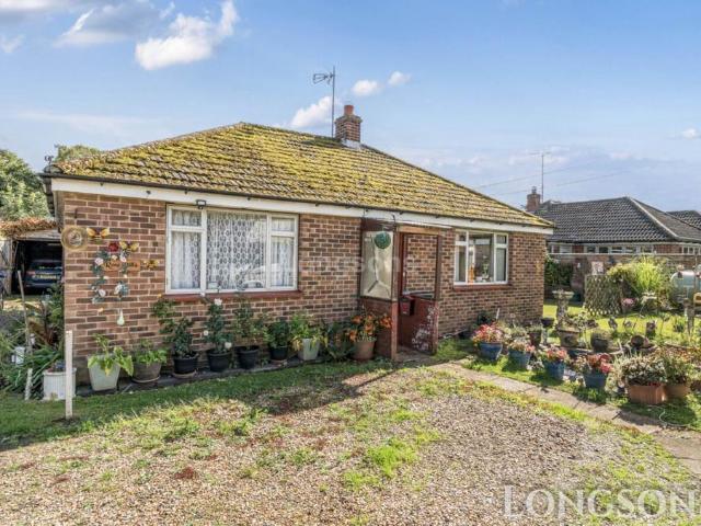 3 bedroom detached bungalow for sale