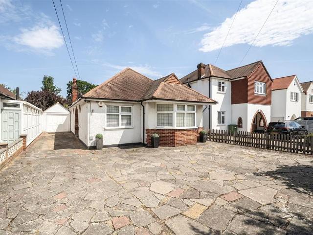 3 bedroom detached bungalow for sale