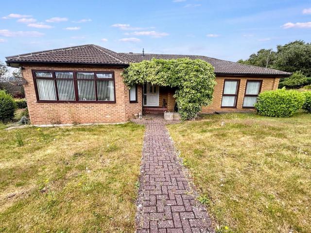3 bedroom detached bungalow for sale