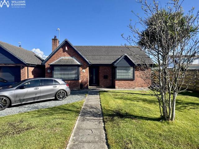 3 bedroom detached bungalow for sale