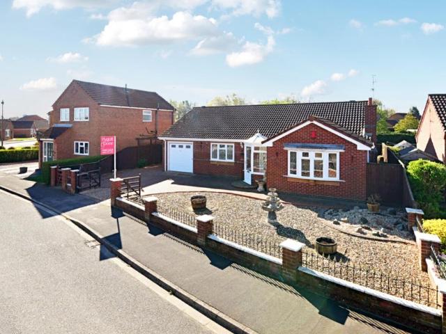 3 bedroom detached bungalow for sale