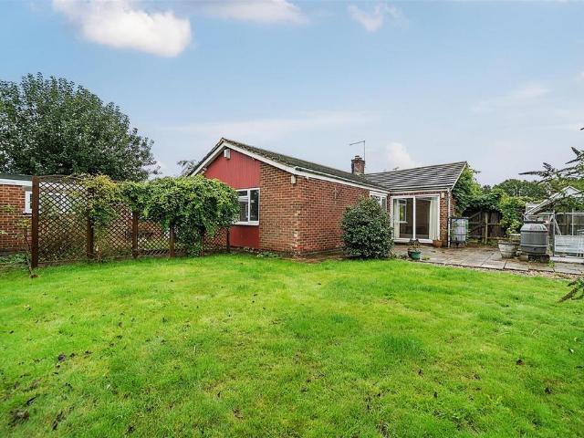 3 bedroom detached bungalow for sale