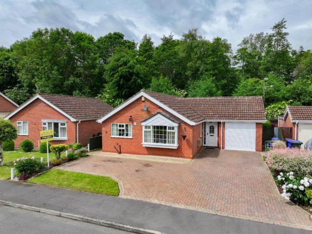 3 bedroom detached bungalow for sale